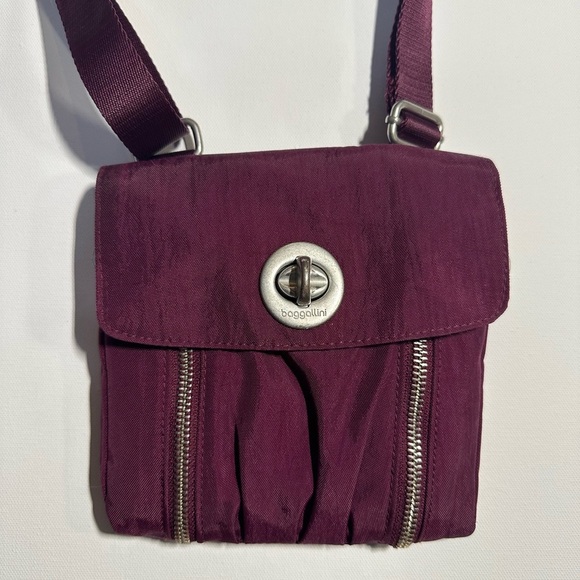 Baggalini Tokoyo Mini Wine Cross Over Nylon Canvas Purse - Picture 2 of 15